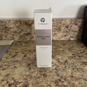 It works exfoliating peel